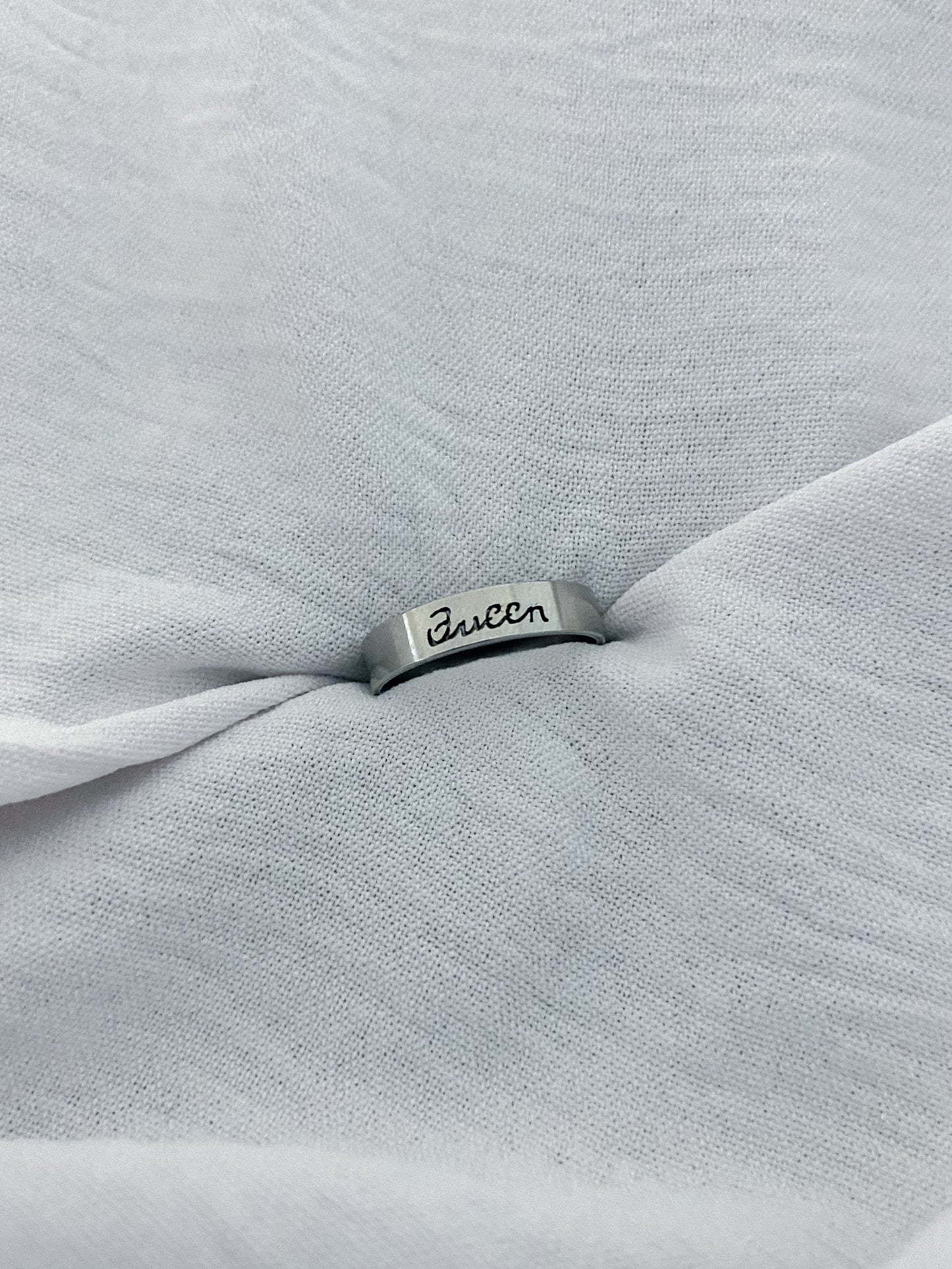 Queen Cut-Out Ring - Silver