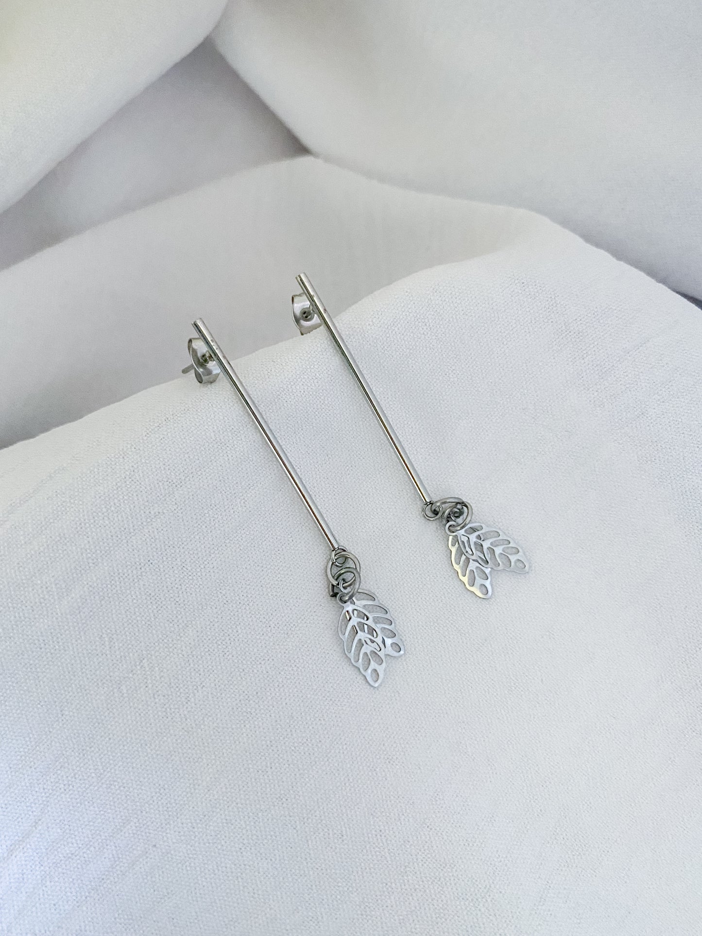 Graceful Autumn Earrings - Silver