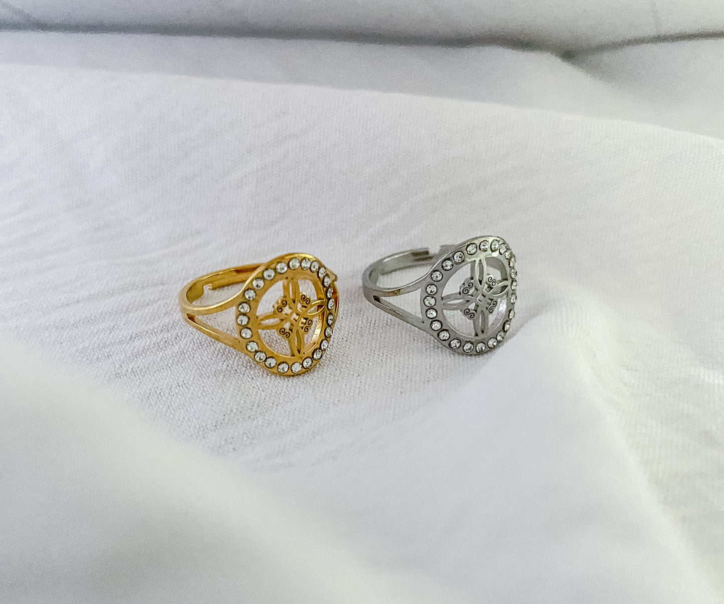 Diamanté Starburst Adjustable Ring