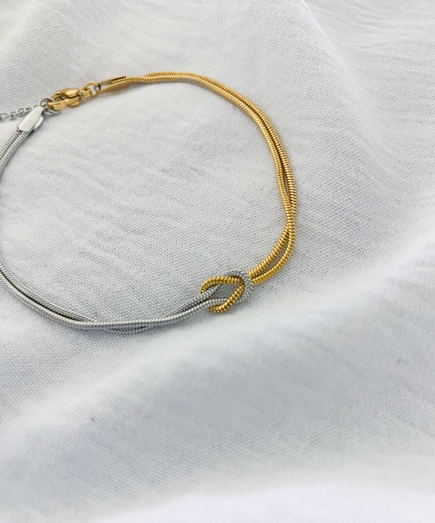 Forever Knot Chain Bracelet