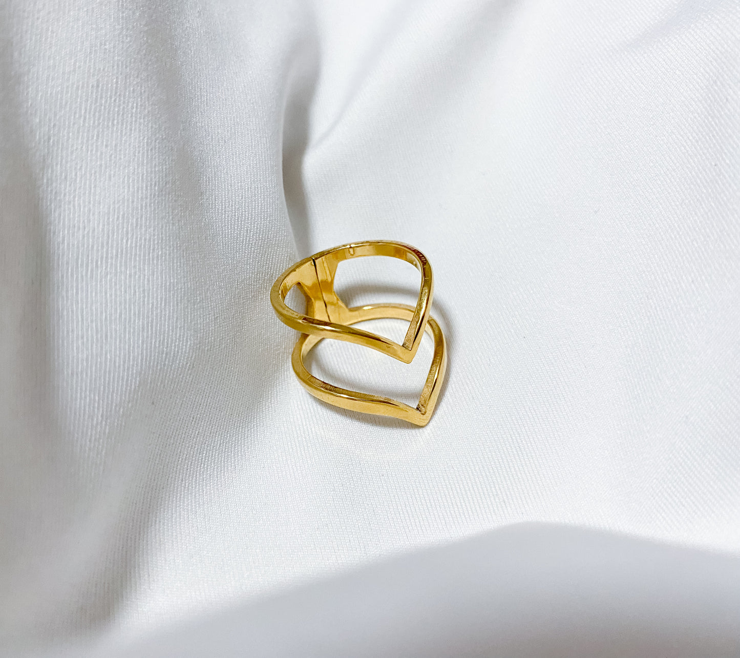 Wishbone Design Statement Ring - Gold