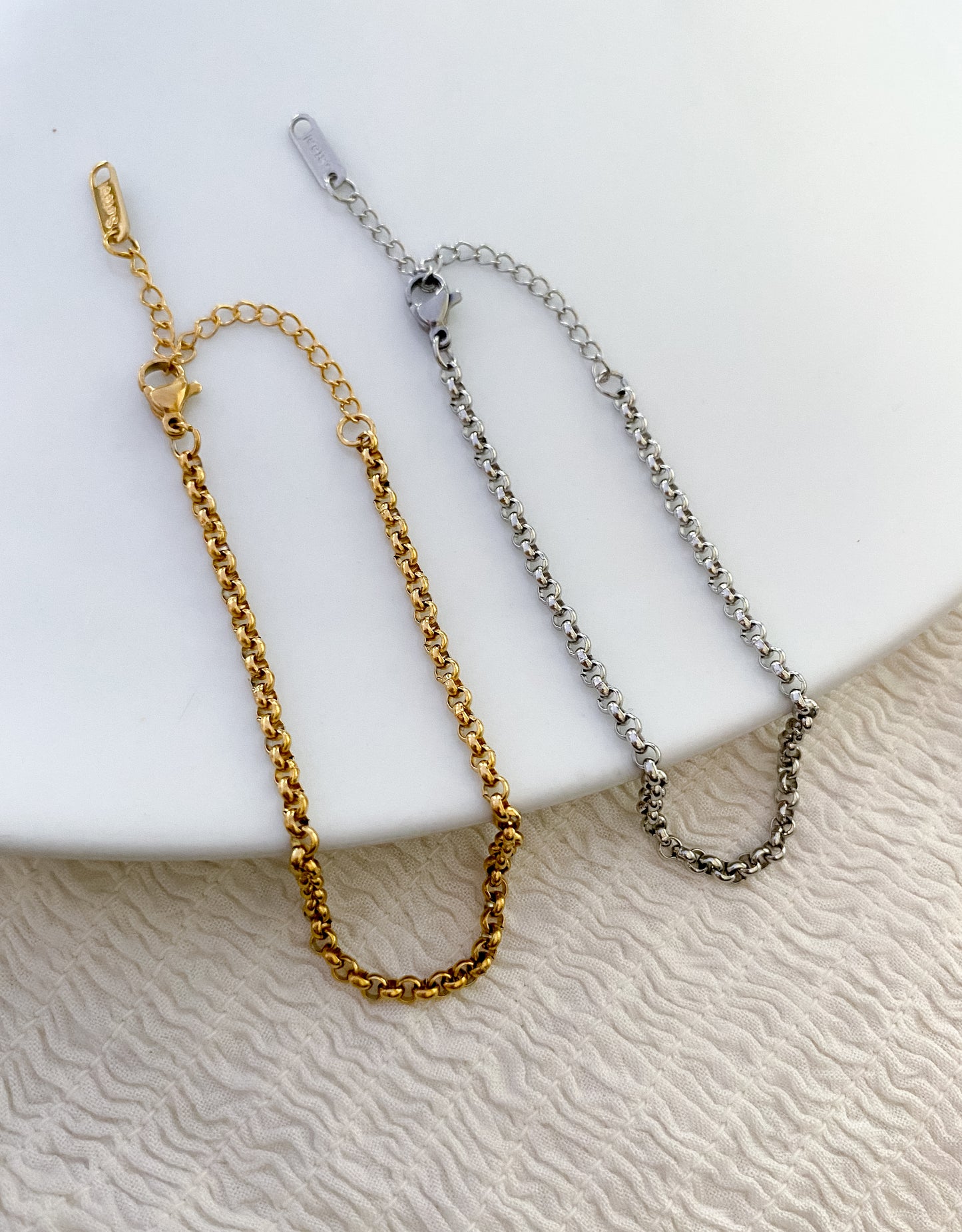 Circle Link Chain Bracelet