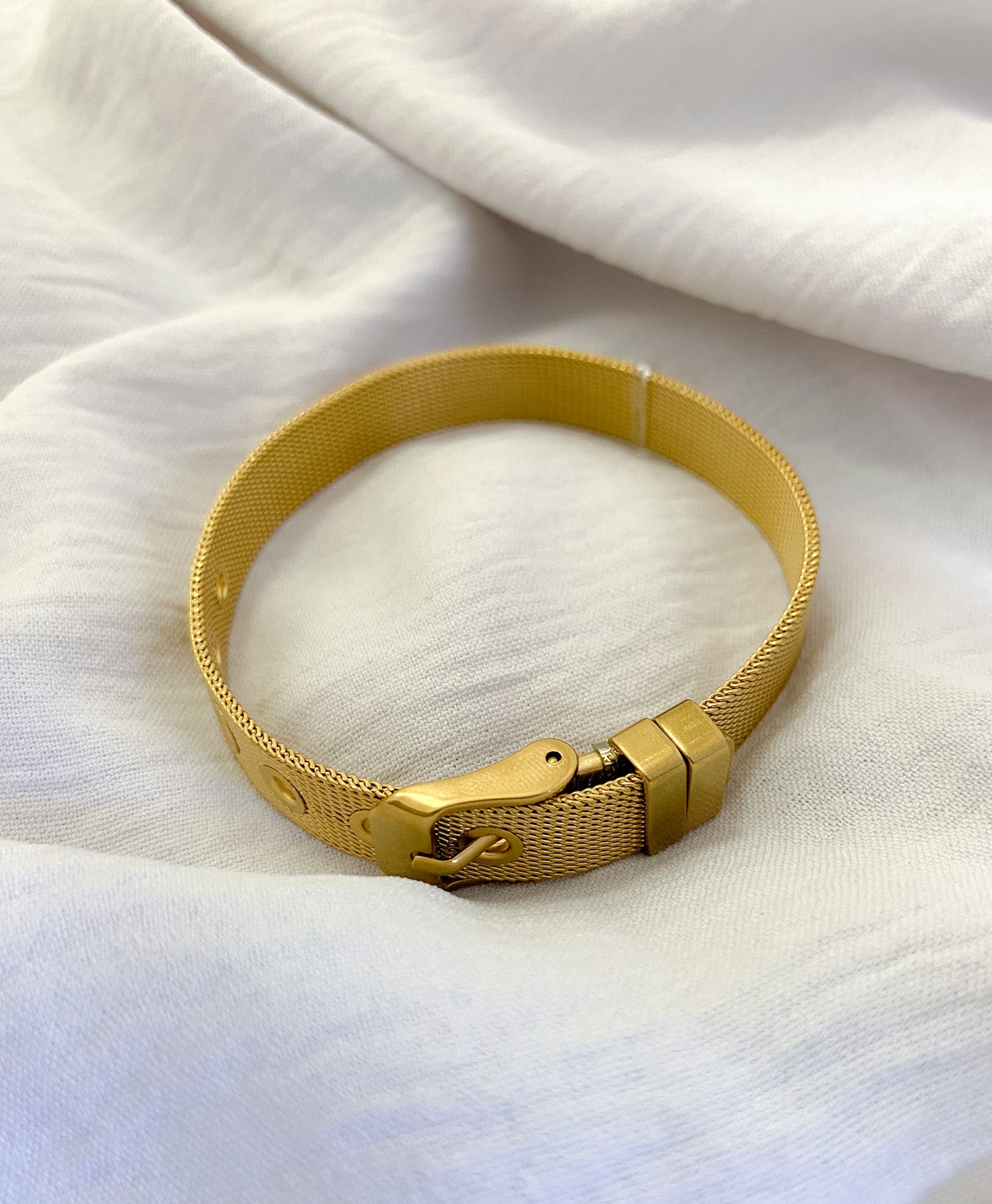 Buckled Chain Bracelet - Gold