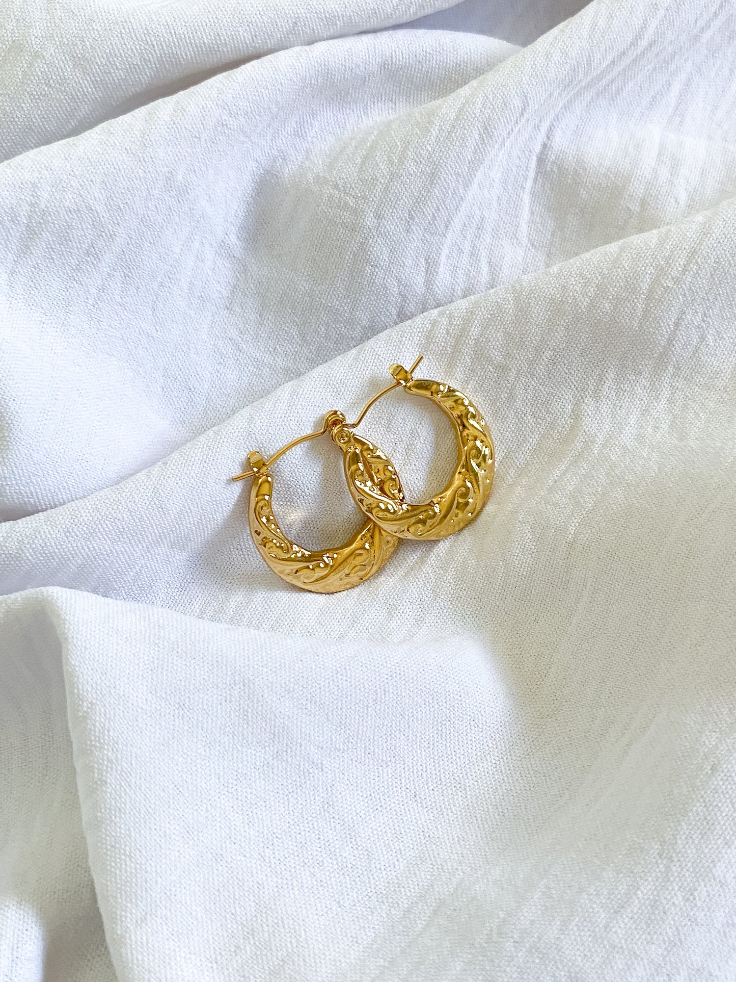 Large Wave Hoop Earrings - Gold