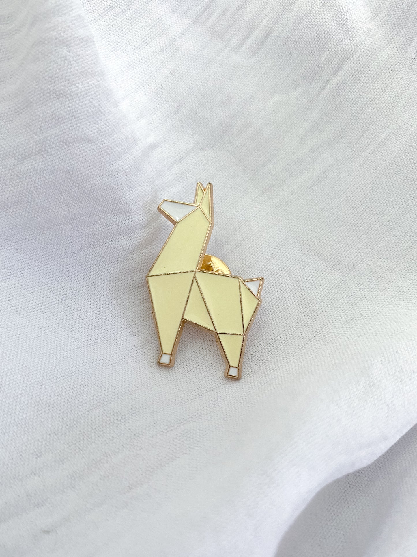 Origami Llama Pin