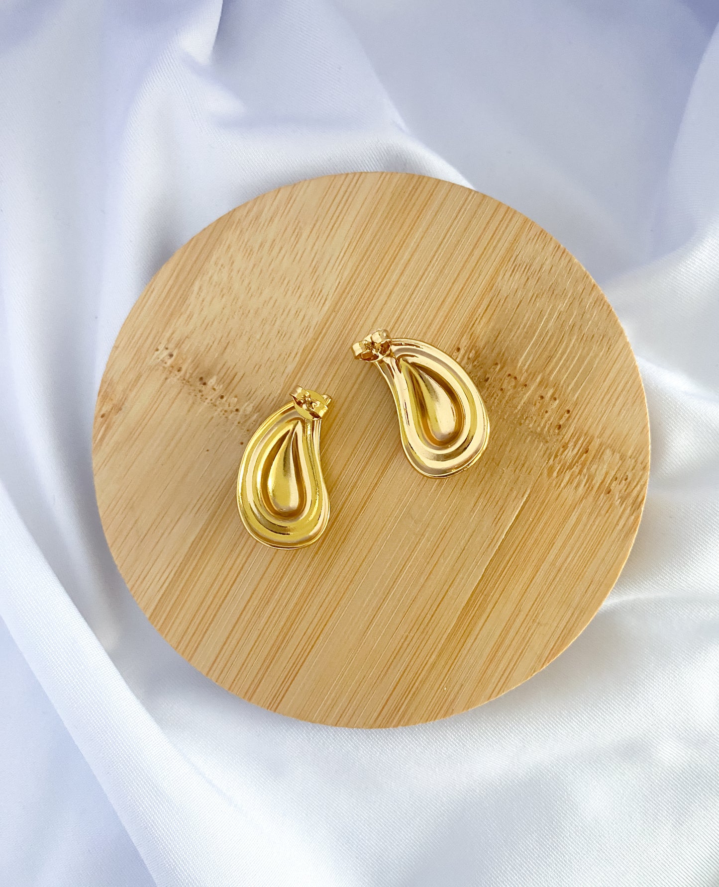 Large Creamy Droplet Earrings - Gold