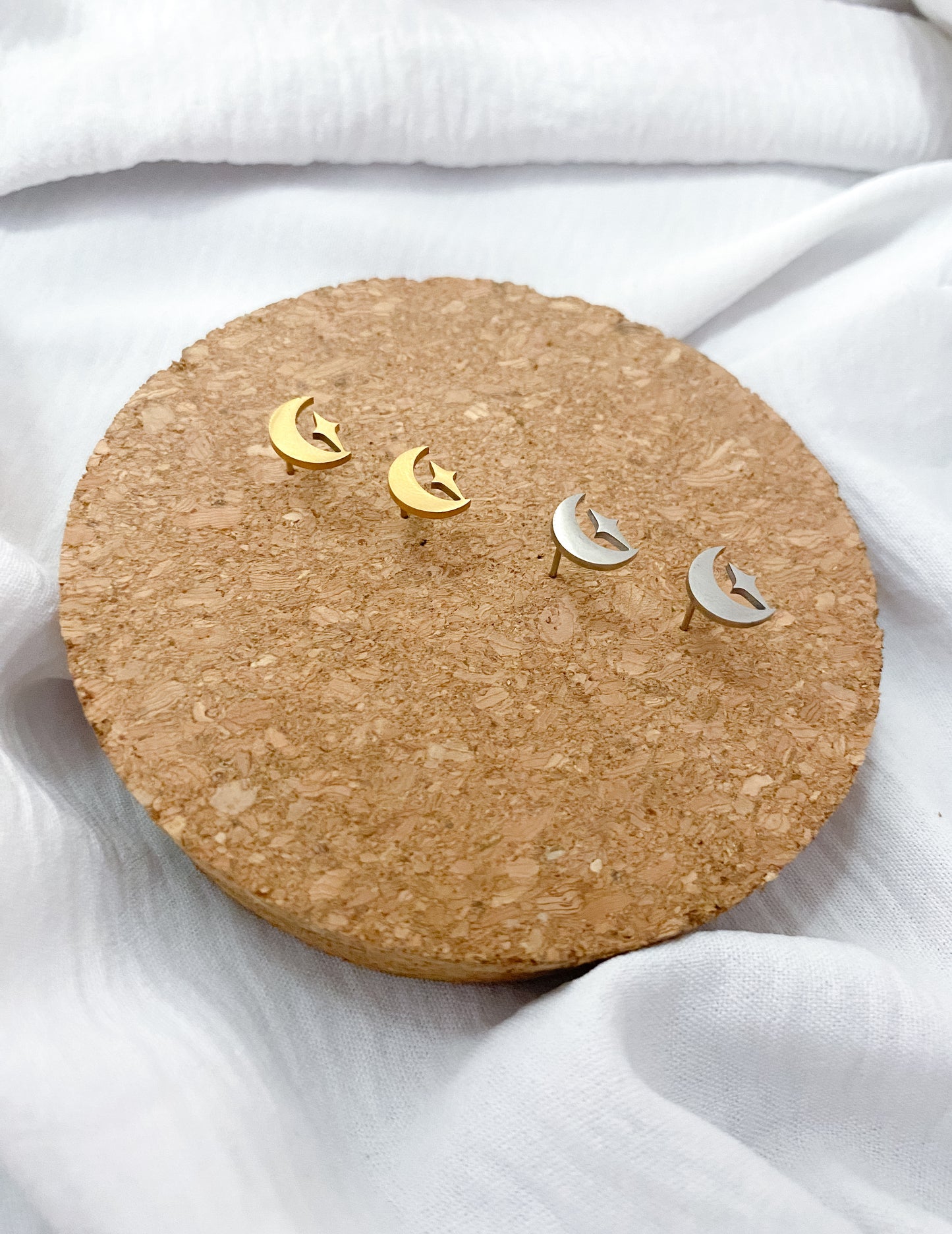 Shining Crescent Stud Earrings