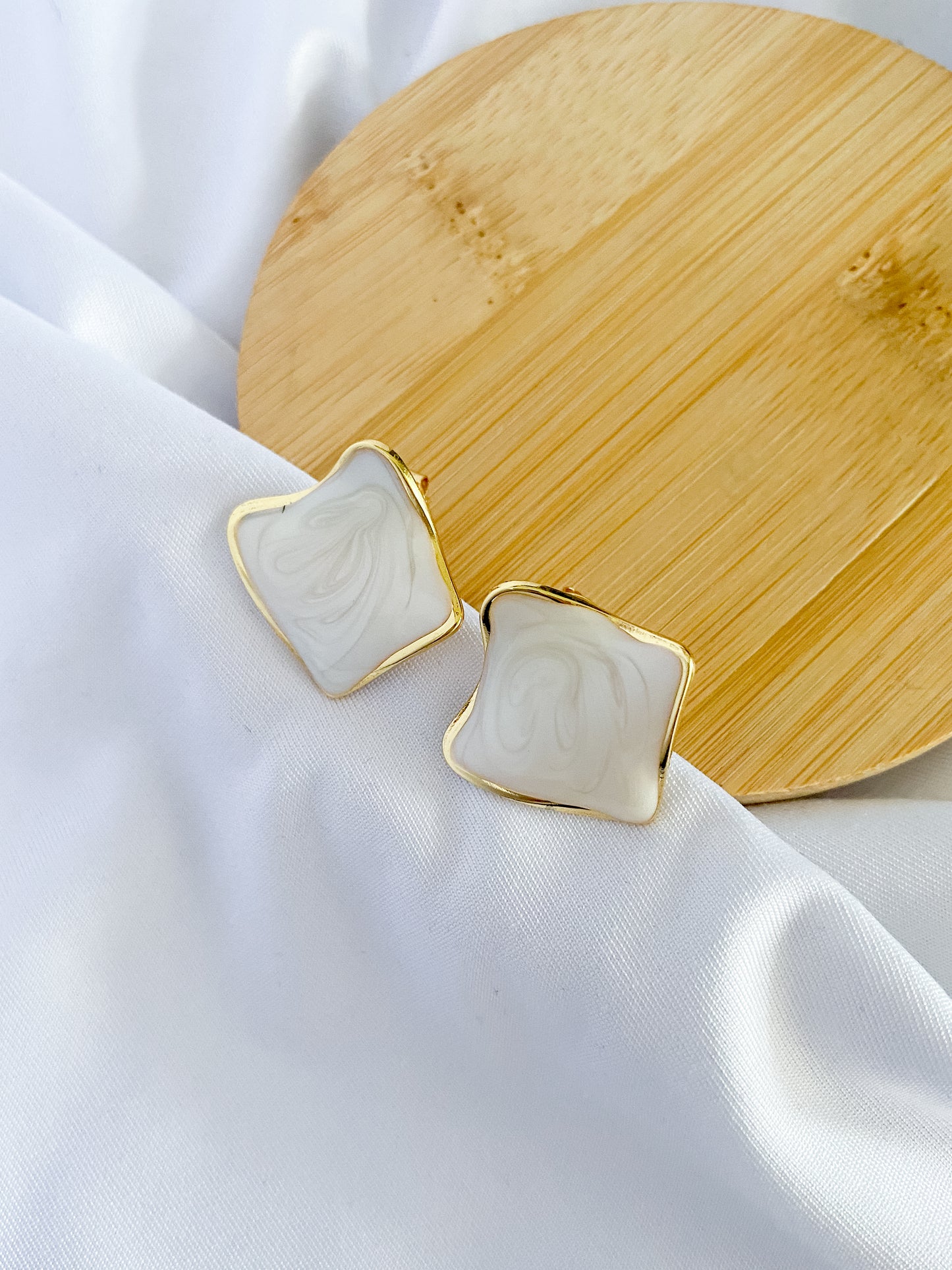 Large Squared Earrings - Gold