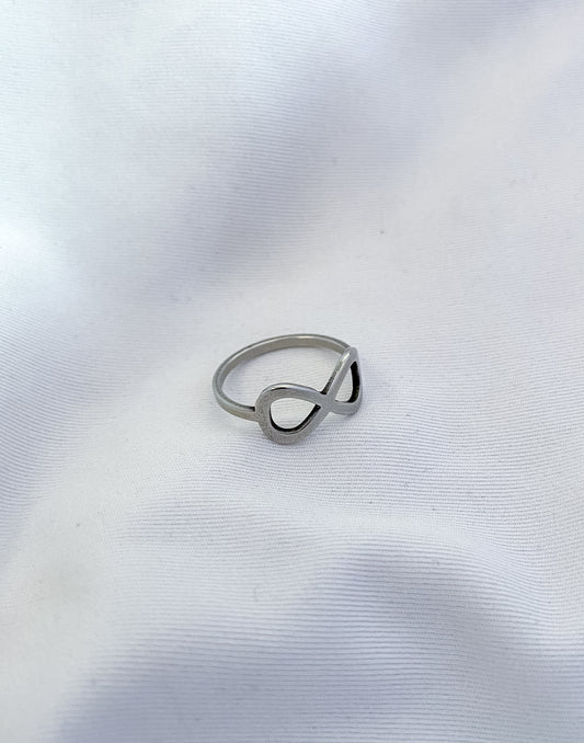Plain Infinity Ring - Silver