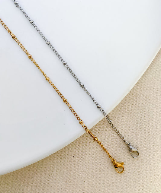 Plain Dotted Necklace