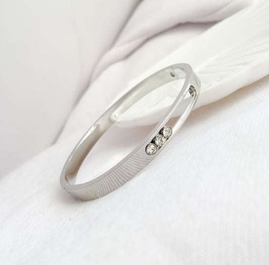 Diamanté Fidget Bangle - Silver